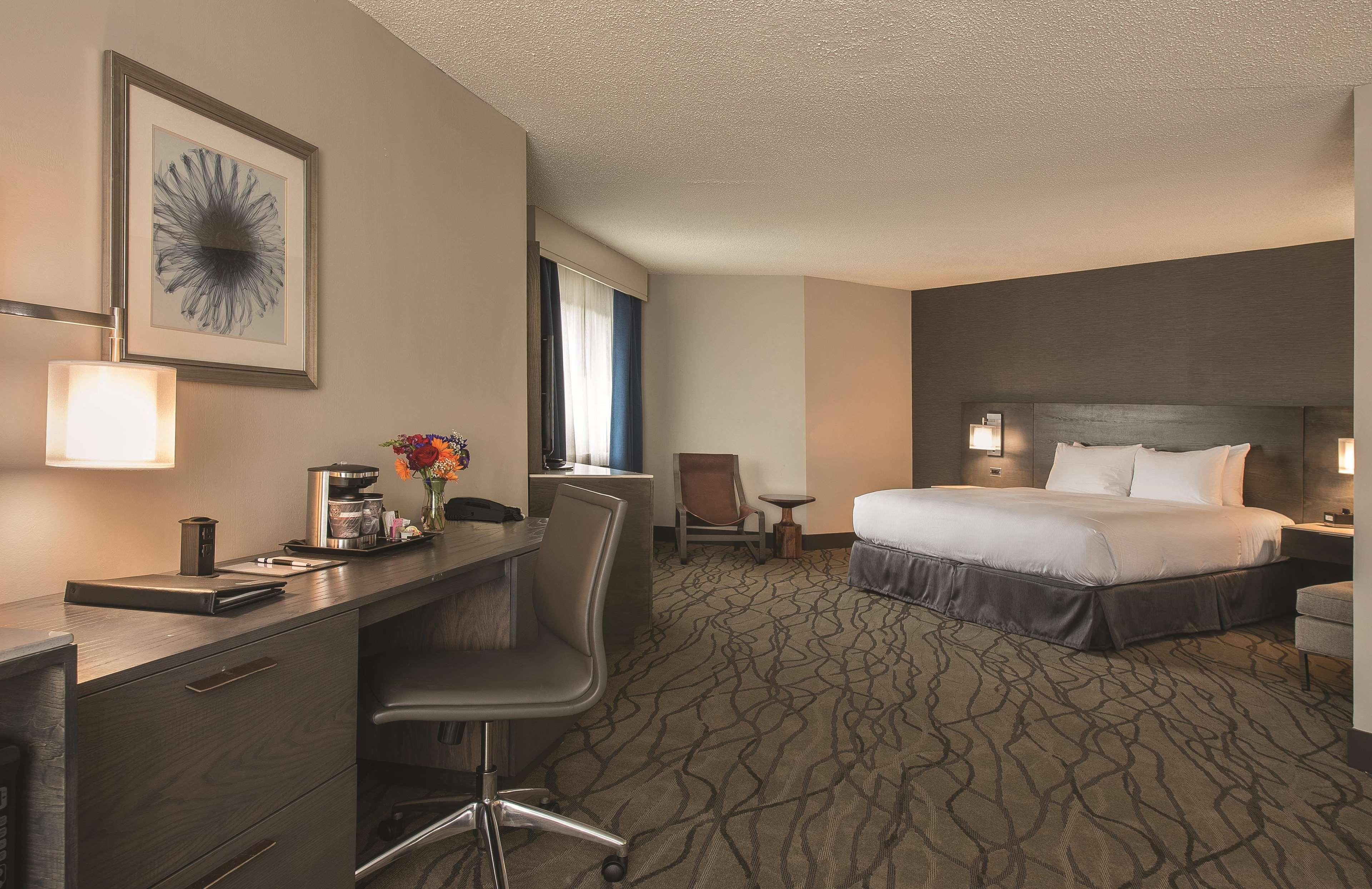 Doubletree By Hilton Racine Harbourwalk Hotel Eksteriør billede
