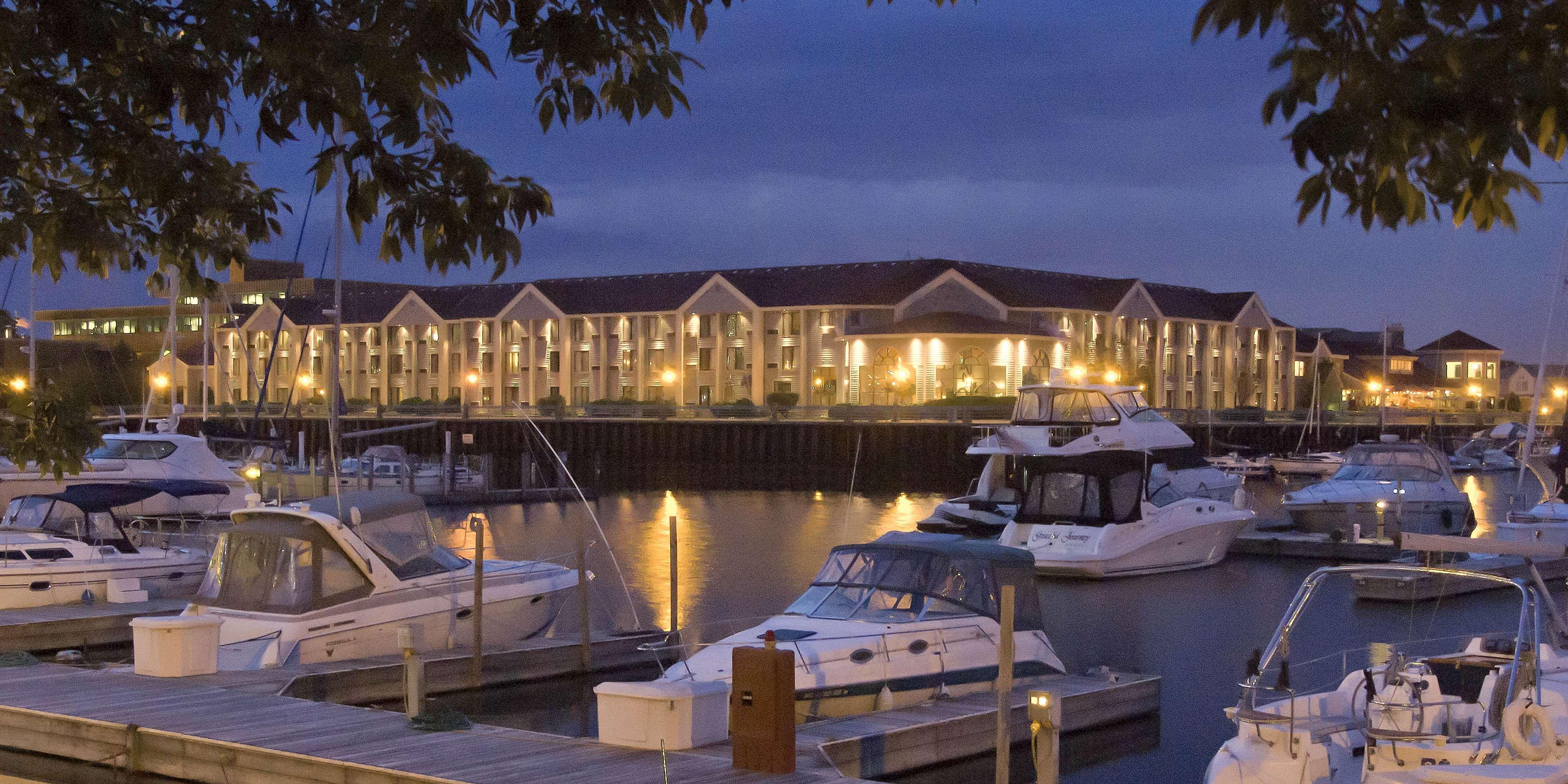 Doubletree By Hilton Racine Harbourwalk Hotel Eksteriør billede