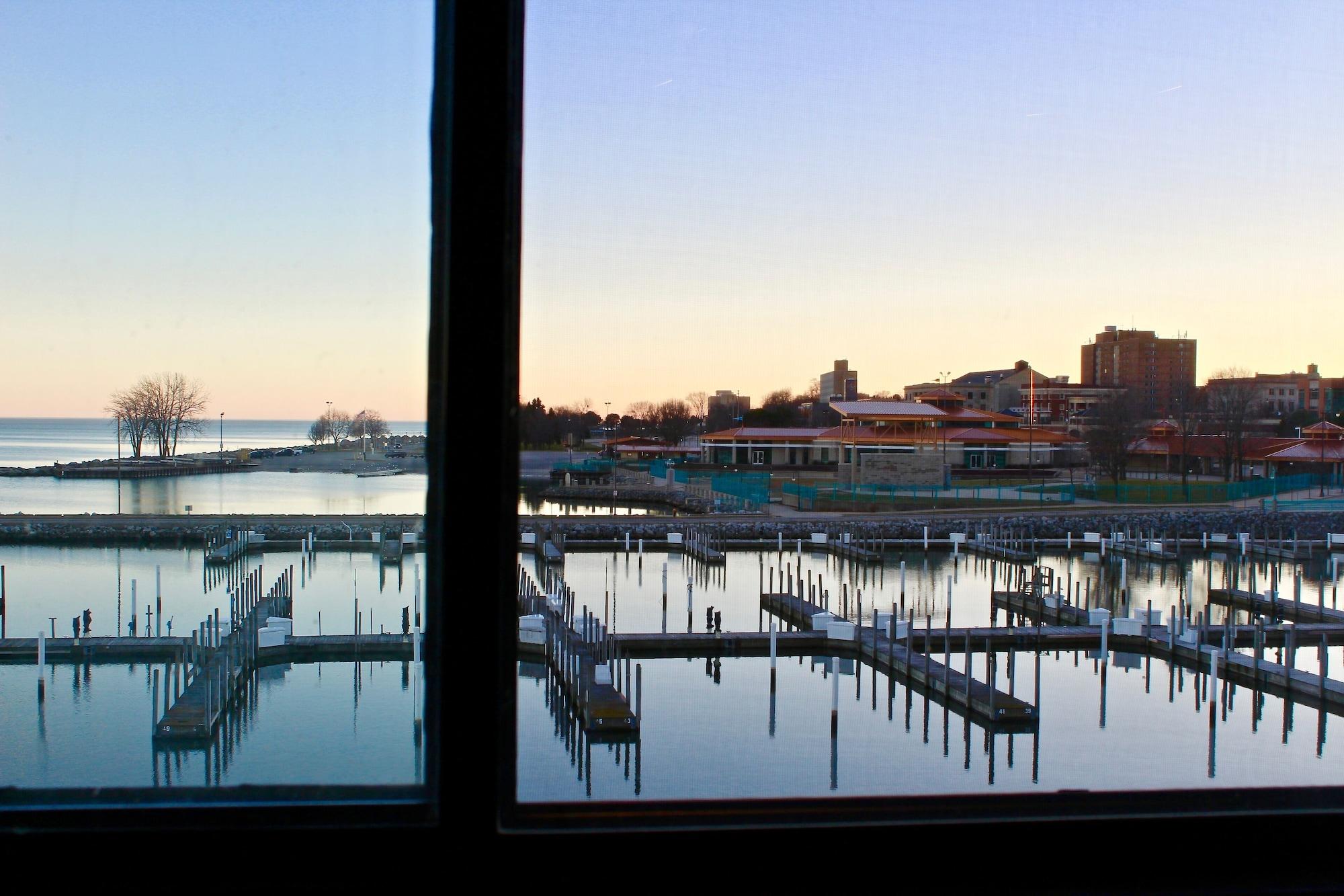 Doubletree By Hilton Racine Harbourwalk Hotel Eksteriør billede