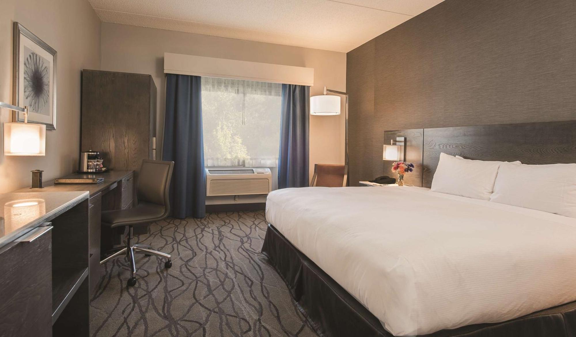 Doubletree By Hilton Racine Harbourwalk Hotel Eksteriør billede