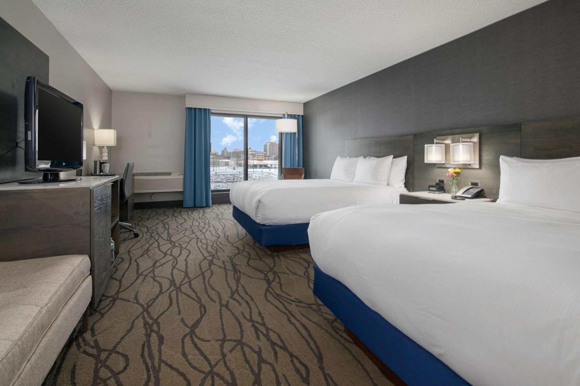 Doubletree By Hilton Racine Harbourwalk Hotel Eksteriør billede